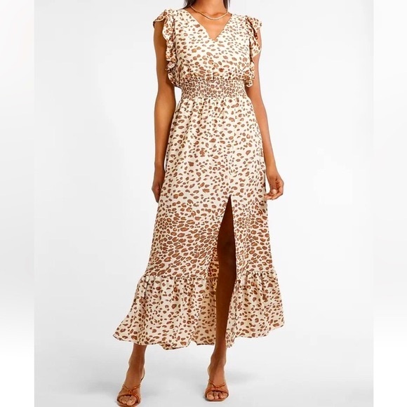 Express Dresses & Skirts - ✨Express Leopard Maxi Dress✨